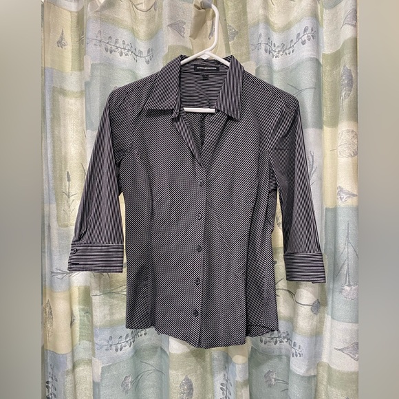 Express Design Studio women's black and gray striped dress shirt, size medium. - Picture 1 of 4